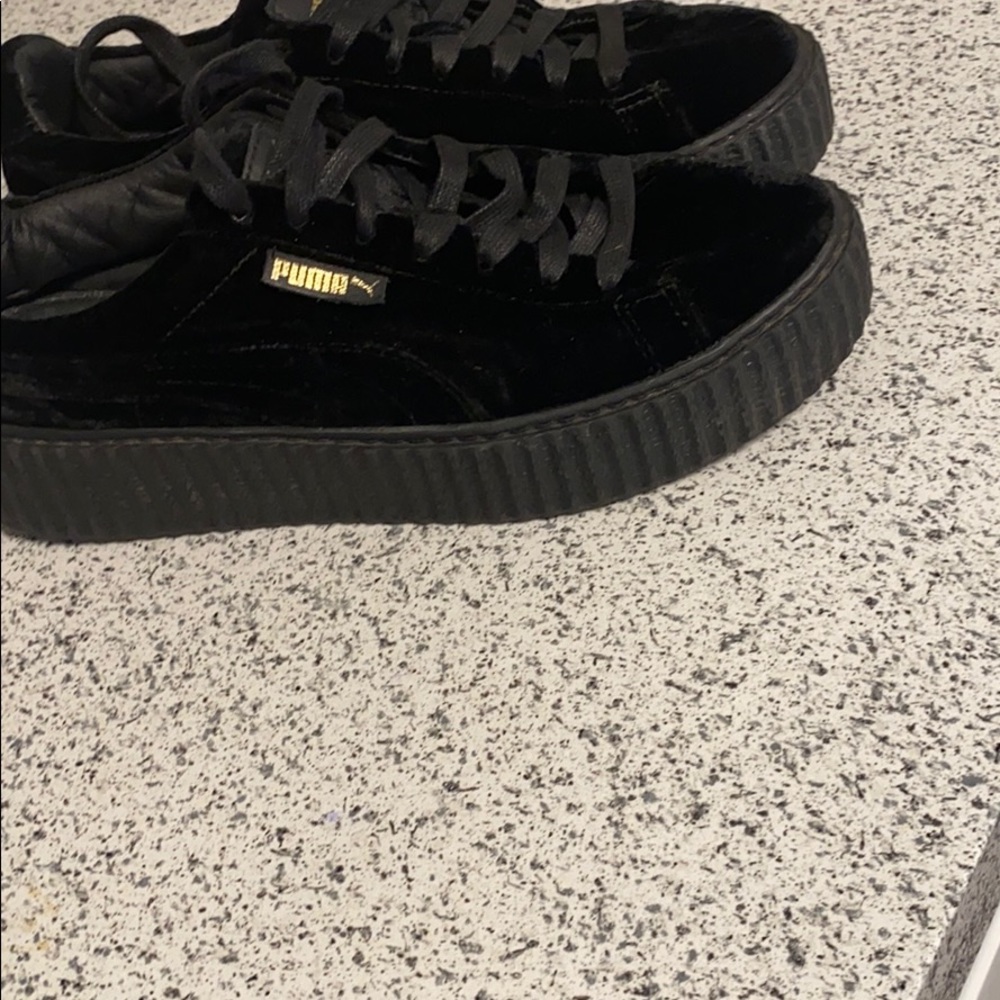 Rihanna FENTY Pumas